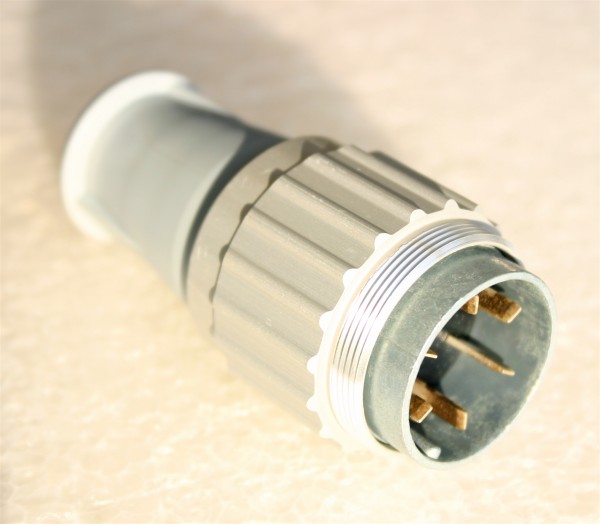Amphenol Tuchel 6 Pol Kabelstecker T3037-010 für Neumann U47 / U48